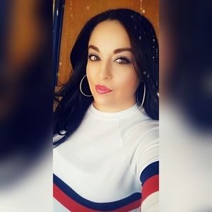 Meet your Posher, Gina